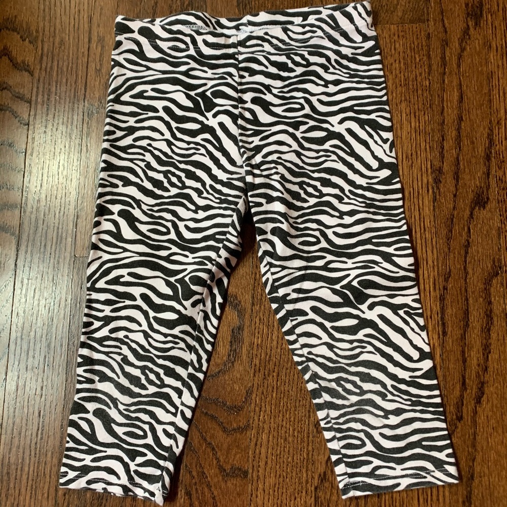 Girls zebra print crop pants